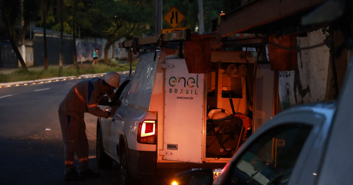 Apagões em Série em SP, Pressão no Ceará e CPI em Goiás: O Histórico Conturbado da Enel no Brasil