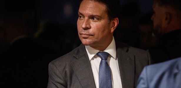 Carla Araújo: Alexandre Ramagem teria fugido do Brasil por Roraima; PF intensifica apuração da rota de escape