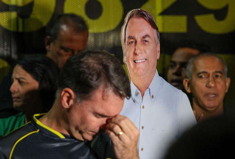 Advogados da defesa de Bolsonaro em reunião estratégica