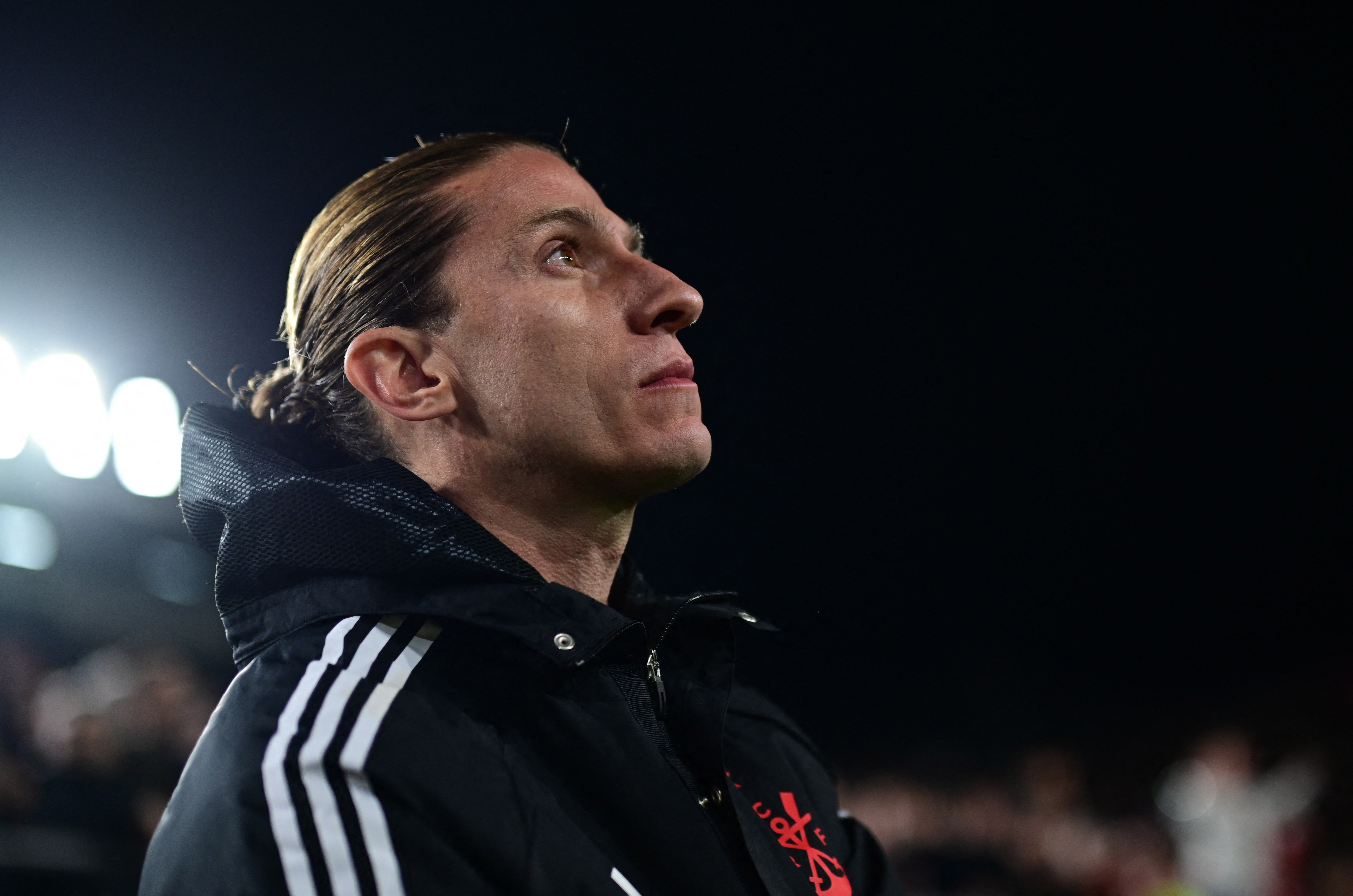 Filipe Luís: O Mestre das Conquistas – Quinto Título como Técnico do Flamengo em Apenas Um Ano