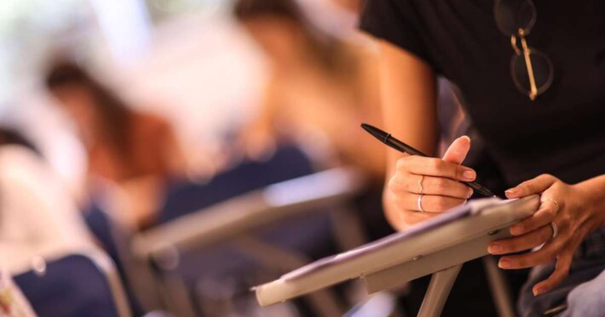 Primeira Fase da Fuvest 2026: Mais de 111 Mil Candidatos Enfrentam a Prova Neste Domingo