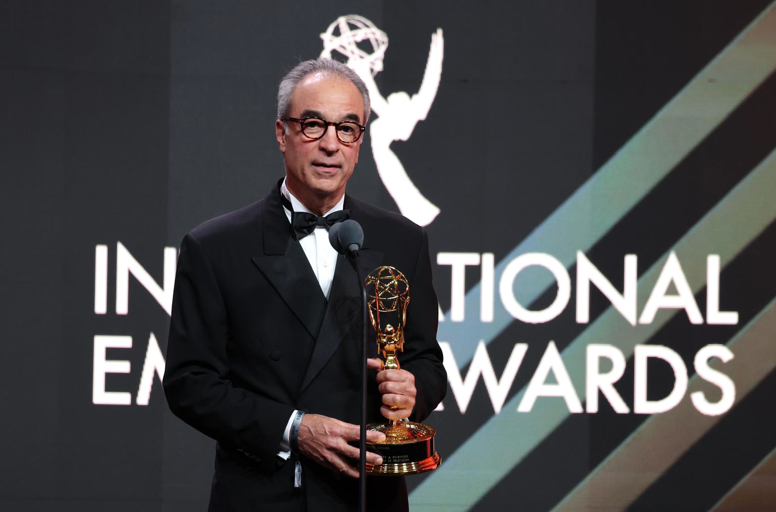 João Roberto Marinho é homenageado com o Prêmio Personalidade Mundial da Televisão no Emmy Internacional 2025