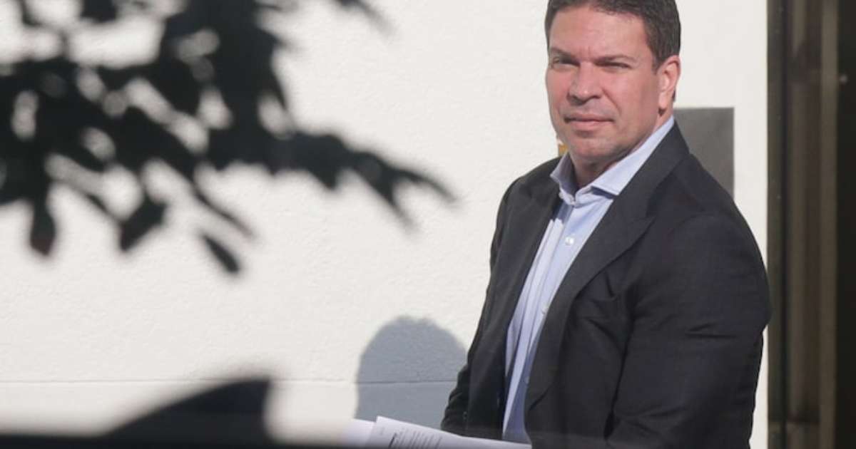 Lewandowski Cumpre Decisão do STF e Demite Ramagem e Torres da Polícia Federal