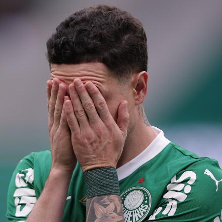 Jogadores brasileiros em ação na Europa