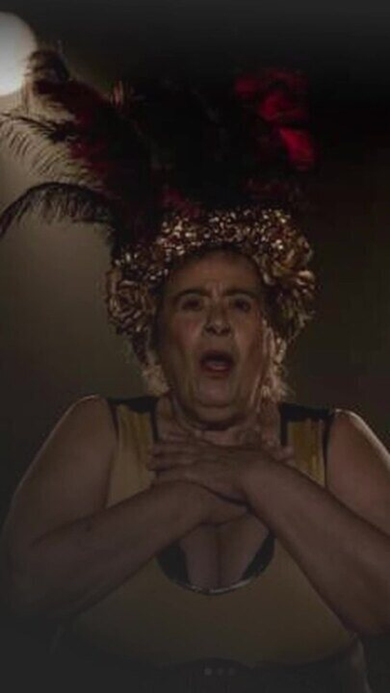 Morte de Teuda Bara: Ícone do Teatro Brasileiro Deixa Legado Inesquecível e Repercute no Âmbito Político e Cultural