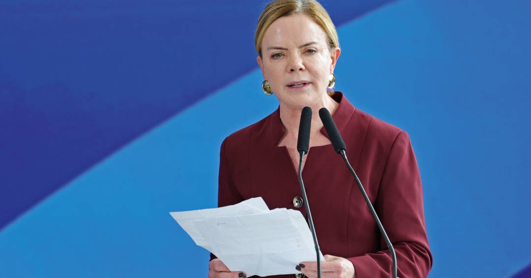 Crítica de Gleisi Hoffmann ao Banco Central Revela Preocupações com o Setor Agro: Juros Altos e o Aumento da Dívida Pública