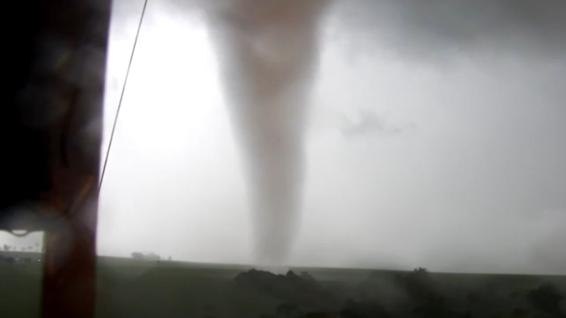 Tornado assusta região no Paraguai próxima ao Paraná: entenda o fenômeno