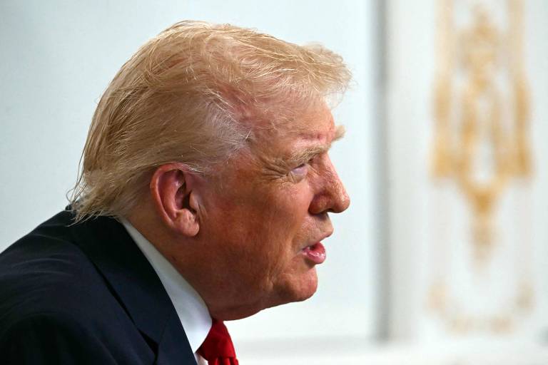 Nicolás Maduro e chanceler Yván Gil em resposta ao anúncio de Trump