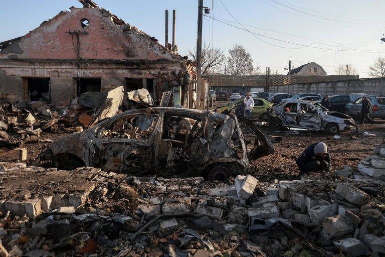 Volodimir Zelensky em pronunciamento sobre a pressão na guerra contra a Rússia