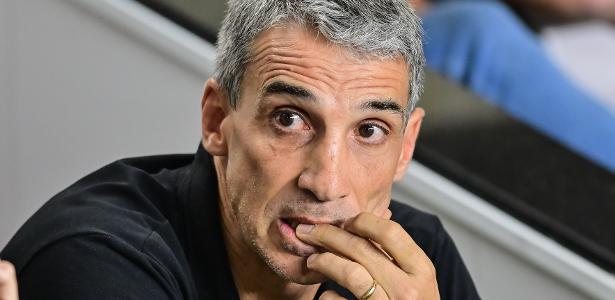 Vojvoda Assume Responsabilidade por Empate e Revela Retorno de Neymar na Reta Final do Brasileirão